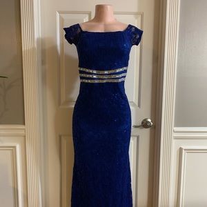 Women’s junior blue lace maxi mermaid bodycon dres